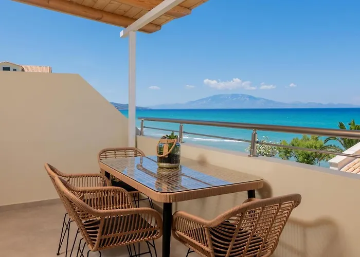 Paradise Elegant Apartments - Perfect Escape On The Beach